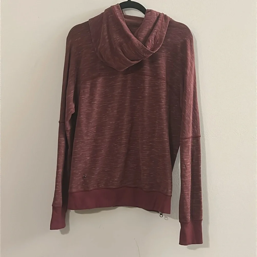 Lululemon Sweatshirt - Size S